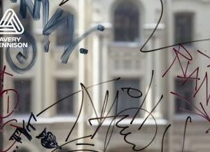 Avery SL 4530 (DOL4300) Anti Graffiti Gloss Laminate 1370mm